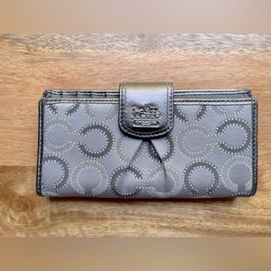 Women’s Coach Wallet